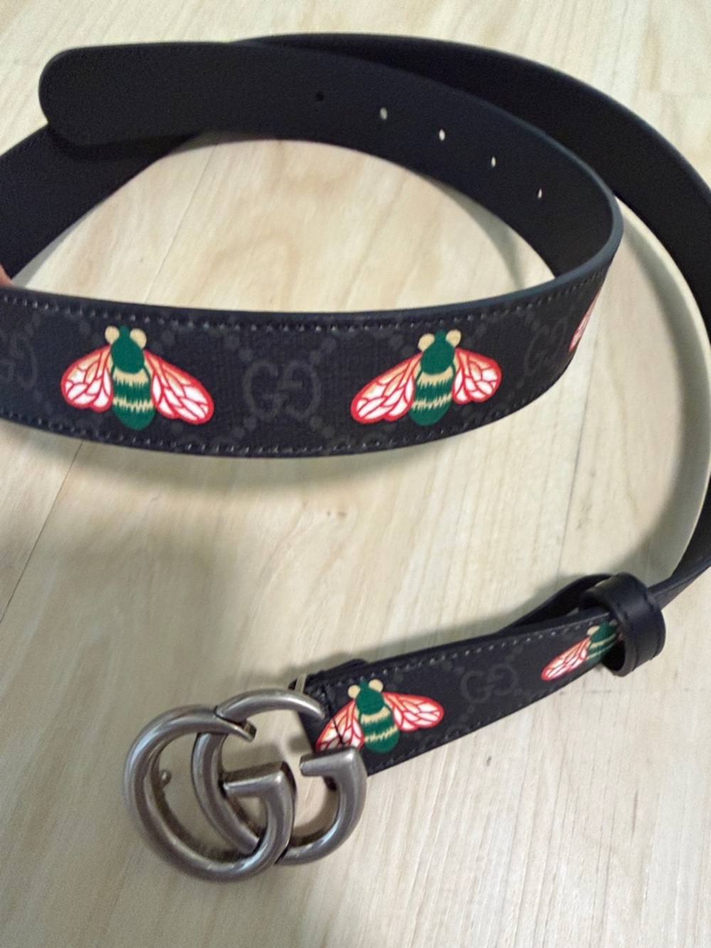 Gucci Black Signature Bee Print Leather Belt with Double G Buckle